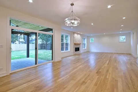 Living - 310 N Nottingham Ave, Glenview, IL 60025 photo 5 of 12