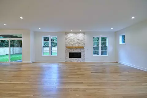 Living - 310 N Nottingham Ave, Glenview, IL 60025 photo 8 of 12