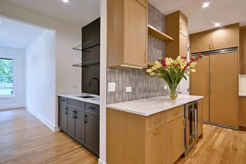 Kitchen - 310 N Nottingham Ave, Glenview, IL 60025 photo 3 of 13