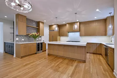 Kitchen - 310 N Nottingham Ave, Glenview, IL 60025 photo 6 of 13