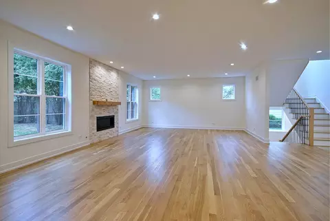 Living - 310 N Nottingham Ave, Glenview, IL 60025 photo 6 of 12