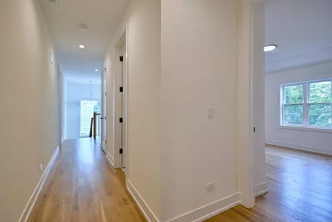 Entry Way - 310 N Nottingham Ave, Glenview, IL 60025 photo 5 of 5