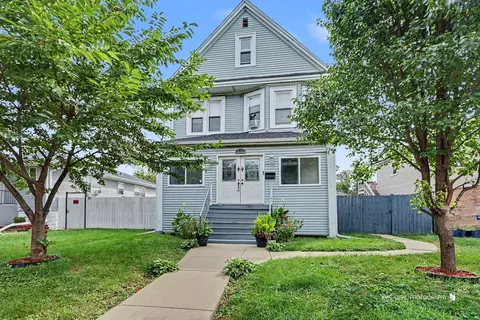 415 S 20th Ave S, Maywood, IL 60153
