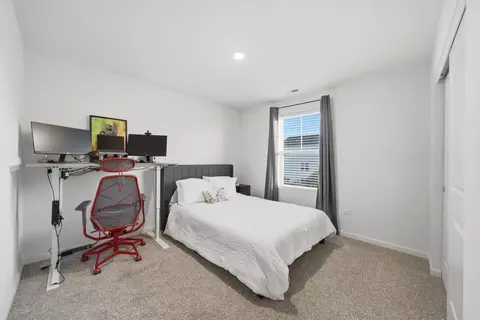 Bedroom - 25501 W Cerena Cir, Plainfield, IL 60586 photo 4 of 6
