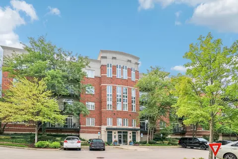 860 Weidner Rd #404, Buffalo Grove, IL 60089