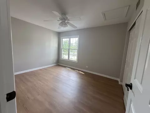 Bedroom - 4806 Turnberry Dr, Hoffman Estates, IL 60010 photo 3 of 5