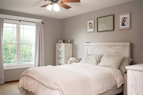 Bedroom - 917 Eddy Rd, Bloomington, IL 61704 photo 5 of 11