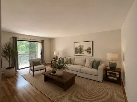 2208 Country Club Dr #26, Woodridge, IL 60517