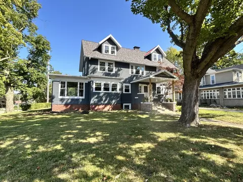 Exterior - 200 E Dakota St, Spring Valley, IL 61362 photo 4 of 6