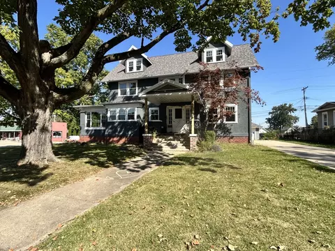 Exterior - 200 E Dakota St, Spring Valley, IL 61362 photo 3 of 6