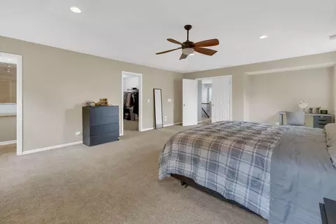 Bedroom - 16332 Spring Creek Ln, Plainfield, IL 60586 photo 3 of 9