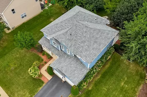 View/Area - 16332 Spring Creek Ln, Plainfield, IL 60586 photo 6 of 14