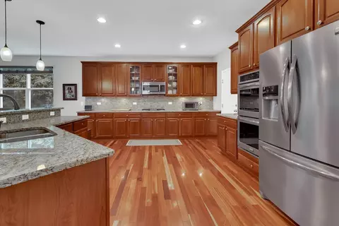 Kitchen - 16332 Spring Creek Ln, Plainfield, IL 60586 photo 1 of 4