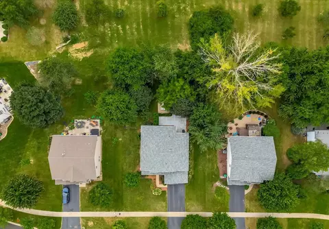 View/Area - 16332 Spring Creek Ln, Plainfield, IL 60586 photo 8 of 14