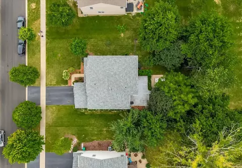 View/Area - 16332 Spring Creek Ln, Plainfield, IL 60586 photo 7 of 14