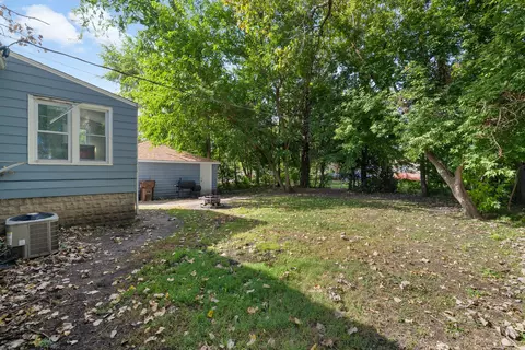 Exterior - 16962 Page Ave, Hazel Crest, IL 60429 photo 3 of 5