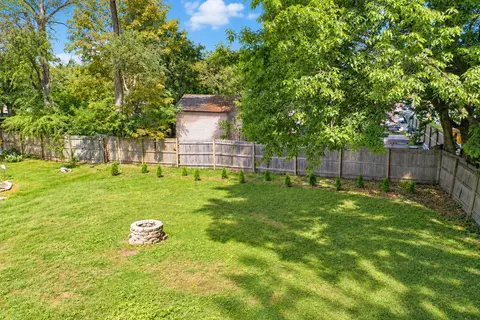 Exterior - 406 E Willow St, Normal, IL 61761 photo 7 of 7