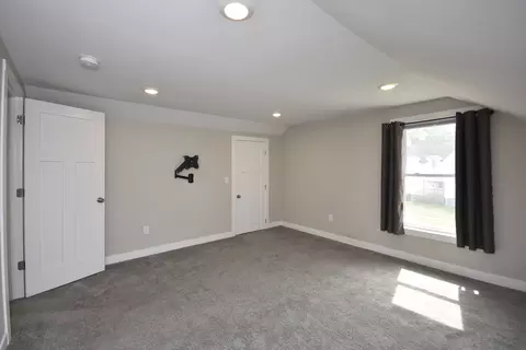 Bedroom - 406 E Willow St, Normal, IL 61761 photo 9 of 11