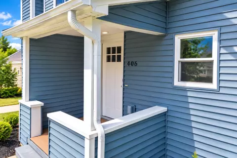 Exterior - 406 E Willow St, Normal, IL 61761 photo 2 of 7