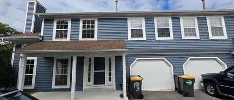 173 Hazelnut Dr, Streamwood, IL 60107