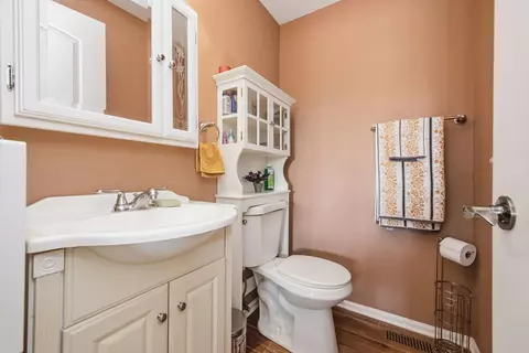 Bath - 4160 Oak Tree Ln, Plainfield, IL 60586 photo 1 of 2