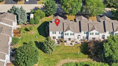 View/Area - 4160 Oak Tree Ln, Plainfield, IL 60586 photo 2 of 5