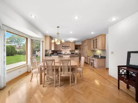 Dining - 2334 Phillips Dr, Glenview, IL 60026 photo 2 of 3