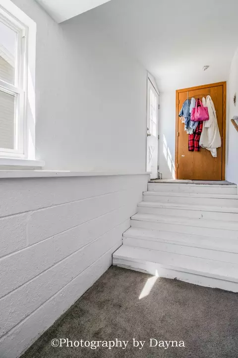 Entry Way - 6340 E River Ct, Kankakee, IL 60901 photo 2 of 2