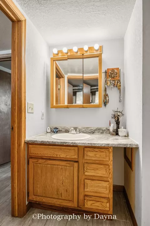 Bath - 6340 E River Ct, Kankakee, IL 60901 photo 4 of 5