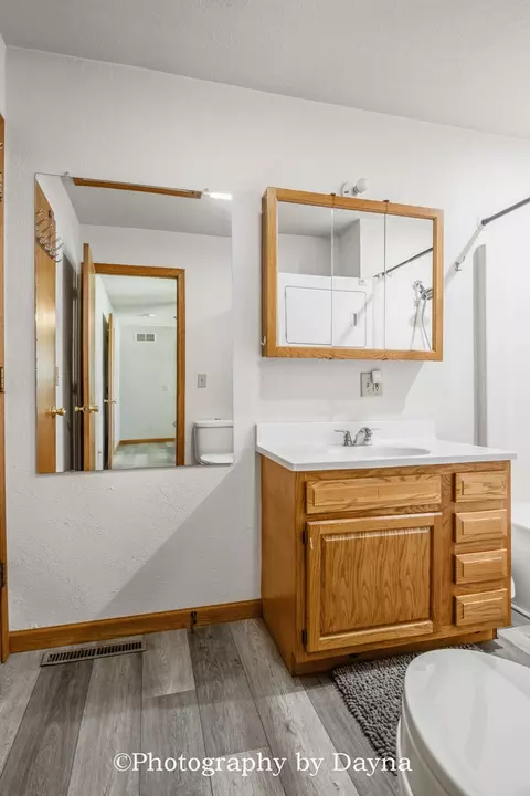 Bath - 6340 E River Ct, Kankakee, IL 60901 photo 2 of 5