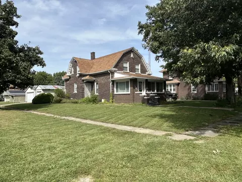 Exterior - Undisclosed, Fithian, IL 61844 photo 2 of 9