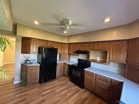 Kitchen - 11014 E 1500 North Rd, Fairmount, IL 61841 photo 2 of 7