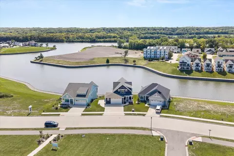 View/Area - 41 Great Loop Dr, Ottawa, IL 61350 photo 2 of 9