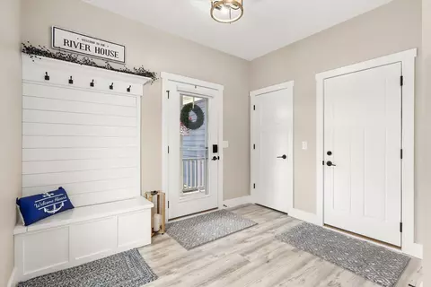 Entry Way - 41 Great Loop Dr, Ottawa, IL 61350 photo 1 of 9