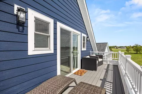 Exterior - 41 Great Loop Dr, Ottawa, IL 61350 photo 11 of 29