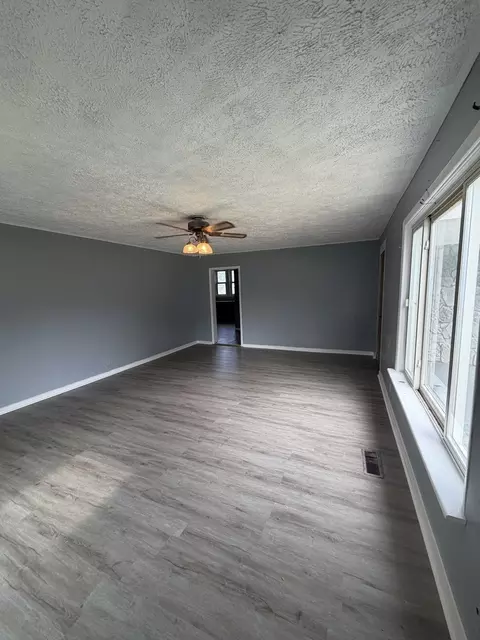 Living - 110 W Webb St, Carmi, IL 62821 photo 1 of 3