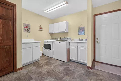 Other - Undisclosed, Bloomington, IL 61704 photo 2 of 12