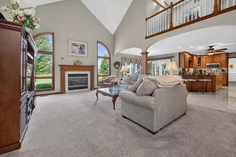 Living - Undisclosed, Bloomington, IL 61704 photo 1 of 2