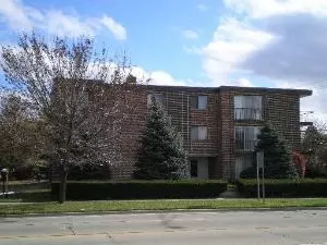 10241 Central Ave #3D, Oak Lawn, IL 60453