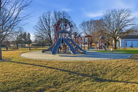 Other - 100 Deborah Ln #28B, Wheeling, IL 60090 photo 6 of 7