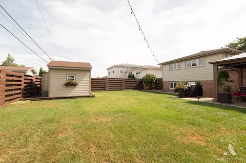 Exterior - 7934 W 81st Pl, Bridgeview, IL 60455 photo 6 of 10