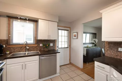 Kitchen - 7934 W 81st Pl, Bridgeview, IL 60455 photo 2 of 4