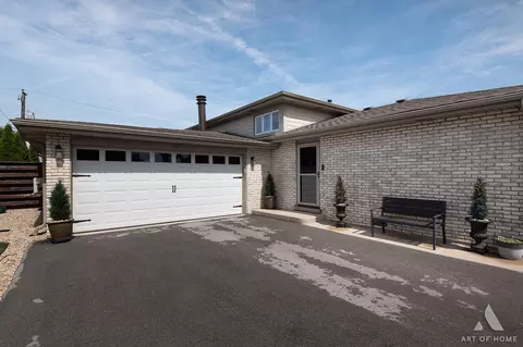Exterior - 7934 W 81st Pl, Bridgeview, IL 60455 photo 2 of 10