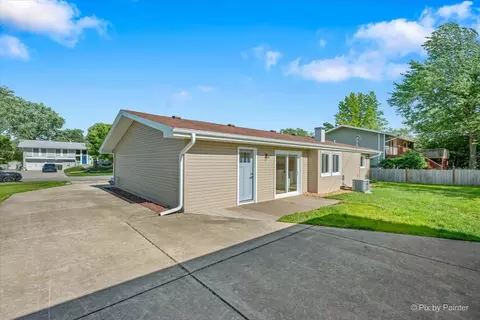Exterior - 1420 Cooper Rd, Hoffman Estates, IL 60169 photo 5 of 5