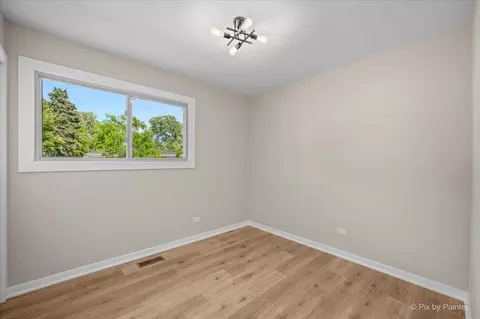 Bedroom - 1420 Cooper Rd, Hoffman Estates, IL 60169 photo 5 of 6