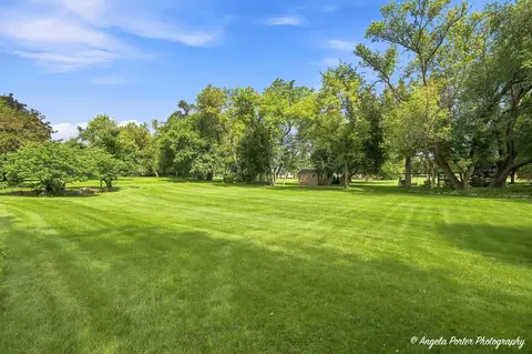 1823 Charnbrook Dr, Johnsburg, IL 60051 photo 11