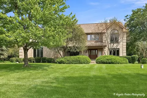 1823 Charnbrook Dr, Johnsburg, IL 60051 photo 1