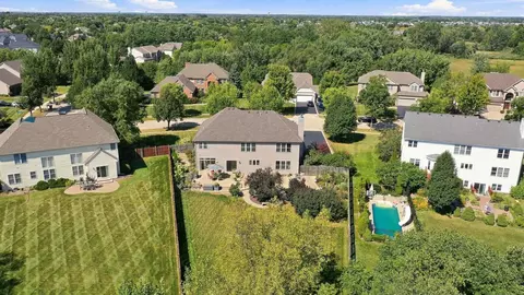 View/Area - 3691 Grayhawk Dr, Algonquin, IL 60102 photo 4 of 8