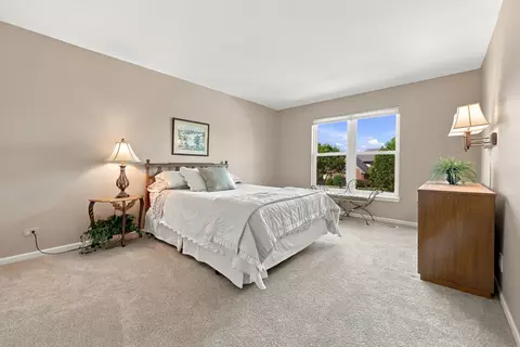 Bedroom - 3691 Grayhawk Dr, Algonquin, IL 60102 photo 3 of 9