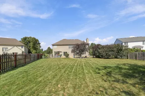 Exterior - 3691 Grayhawk Dr, Algonquin, IL 60102 photo 4 of 8